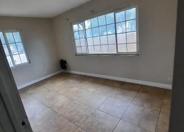 Property at 117 E 16th St, San Bernardino, CA, 92404, 3 beds, 1 bath, [object Object]