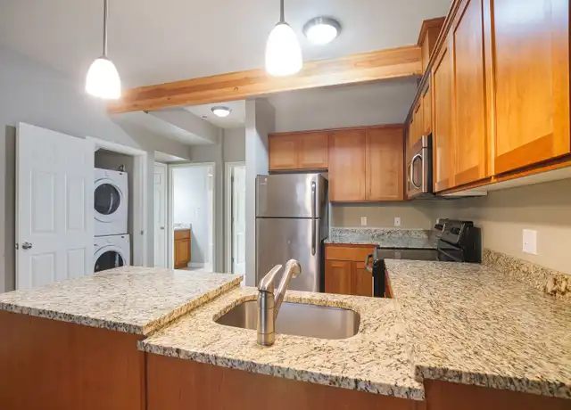 Property at 7400 N Greenwich Ave Unit 8, Portland, OR, 97217, 1 bed, 1 bath, [object Object]