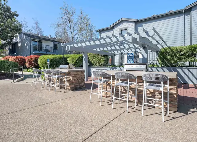 Photo of 225 Coggins Dr, Pleasant Hill, CA 94523