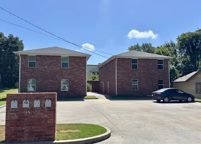 Property at 1502 N 9th Ave Unit A, Durant, OK, 74701, 2 beds, 2.5 baths, [object Object]