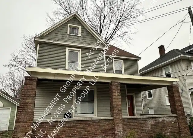 Property at 743 Neland Ave SE, Grand Rapids, MI, 49506, 2 beds, 1 bath, [object Object]