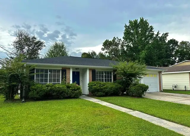 Property at 527 Queen Anne Dr, Slidell, LA, 70460, 4 beds, 2 baths, [object Object]