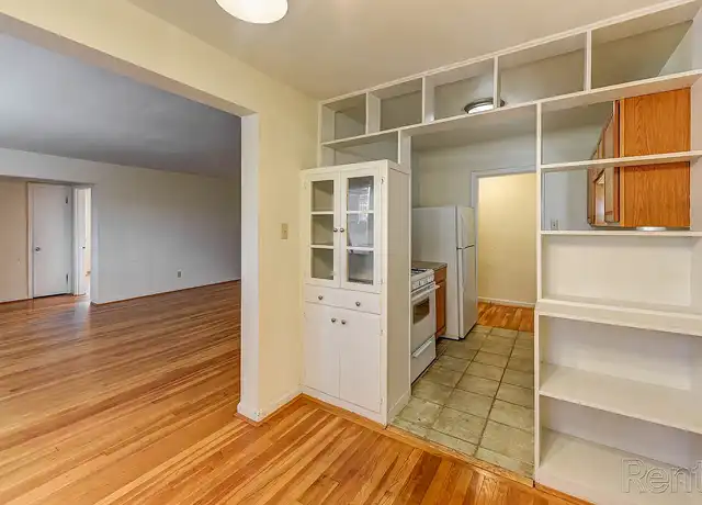 Property at Eden Cliff Apartments - 2215 Victory Pkwy, Cincinnati, OH, 45206, 1 bed, 1 bath, [object Object]