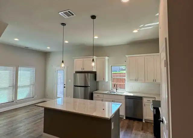 Property at 721 N Jefferson St Unit 1195, Pilot Point, TX, 76258, 3 beds, 2.5 baths, [object Object]