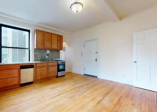 Property at 324 W 84th St, New York, NY, 10024, 1 bed, 1 bath, [object Object]