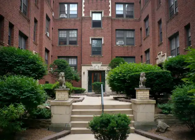 Property at 915 W George St Unit 915-3A, Chicago, IL, 60657, 1 bed, 1 bath, [object Object]