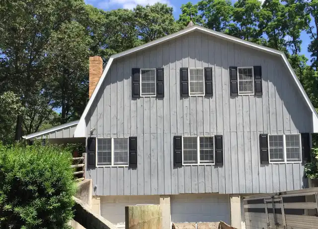 Property at 4 Valley Rd, Locust Valley, NY, 11560, 2 beds, 1 bath, [object Object]