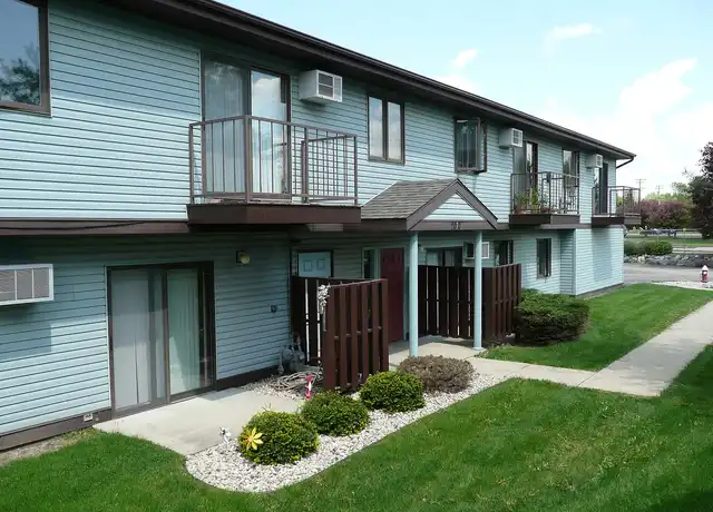 Property at Elka Lane Apartments LLP - 2002 Elka Ln, Madison, WI, 53704, 1 bed, 1 bath, [object Object]