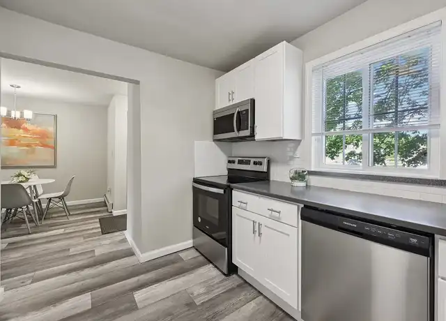 Property at Village Green Apartments - 75 Village Way, Budd Lake, NJ, 07828, 1-2 bed, 1 bath, [object Object]