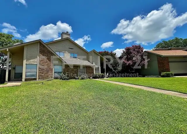 Property at 1803 Ridgebrook Dr, Arlington, TX, 76015, 3 beds, 2.5 baths, [object Object]