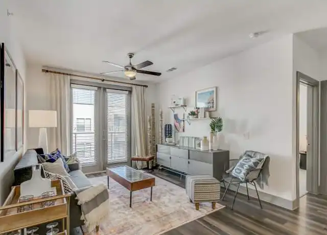 Property at 220 E Broadway Ave Unit 2016, Fort Worth, TX, 76104, 2 beds, 2 baths, [object Object]