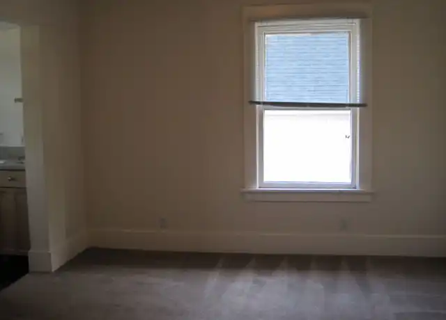 Property at 4736 18th Ave NE Unit 3-D, Seattle, WA, 98105, 1 bed, 3 baths, [object Object]