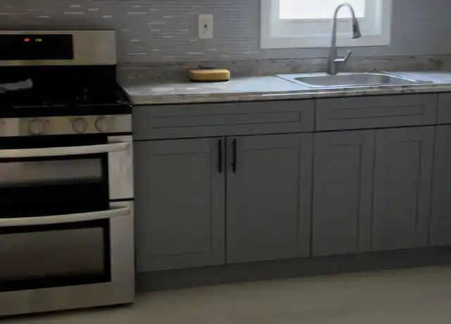 Property at 252 4th St Unit 2, Newark, NJ, 07107, 4 beds, 1 bath, [object Object]