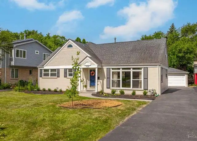 Property at 724 Justina St Unit NA, Hinsdale, IL, 60521, 4 beds, 2 baths, [object Object]