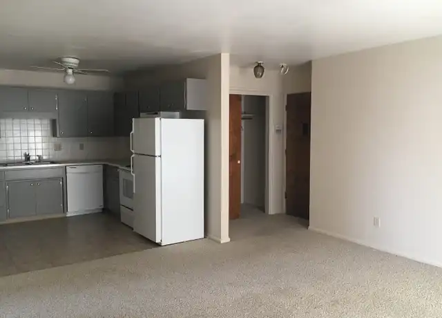 Property at 2211 17th St S Unit 21, Fargo, ND, 58103, 2 beds, 1 bath, [object Object]