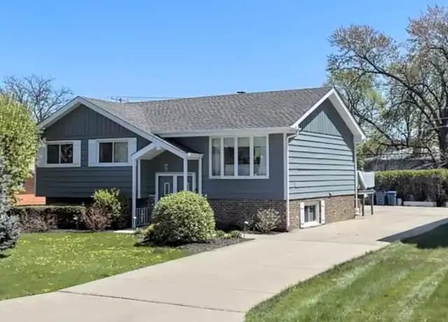 Property at 551 N Michigan St, Elmhurst, IL, 60126, 3 beds, 2 baths, [object Object]
