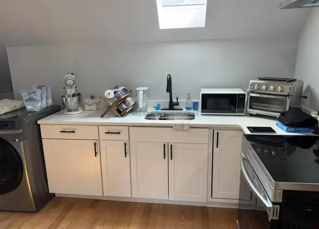 Property at 117 Thorndike St, Brookline, MA, 02446, 1 bed, 1 bath, [object Object]