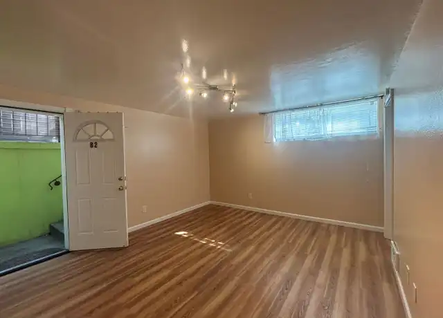 Property at 12025 32nd Ave NE Unit B2, Seattle, WA, 98125, 1 bed, 1 bath, [object Object]