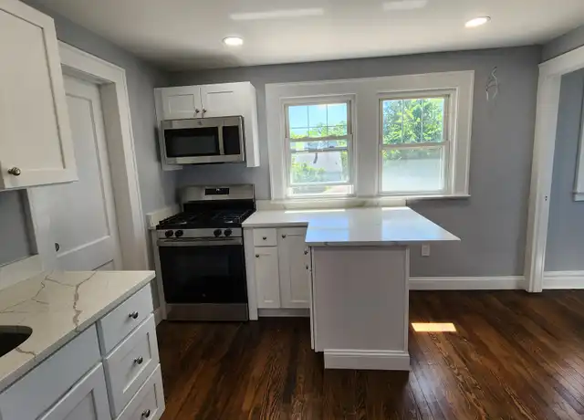 Property at 9 Henry Pl Unit 2, Maplewood, NJ, 07040, 1 bed, 1 bath, [object Object]