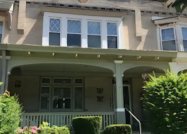 Property at 1672 Jancey St, Pittsburgh, PA, 15206, 2 beds, 1 bath, [object Object]