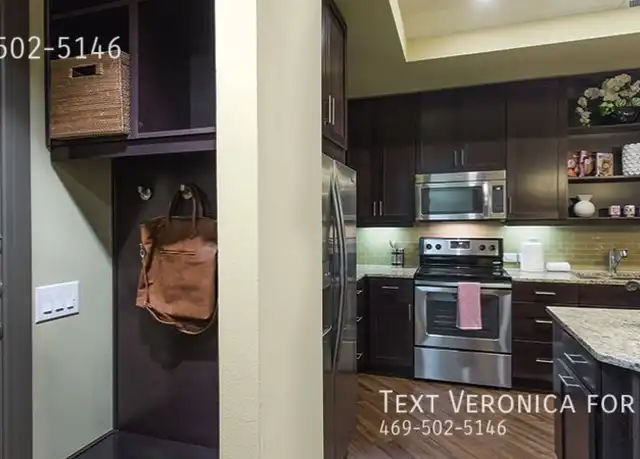 Property at 3201 Esperanza Xing, Austin, TX, 78758, 1 bed, 1 bath, [object Object]