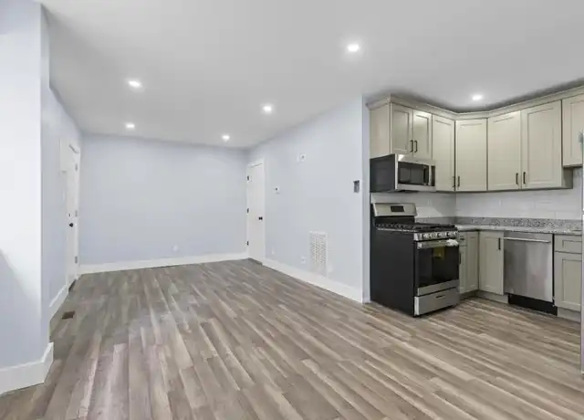 Property at 392 Palisade Ave Unit 2, Jersey City, NJ, 07307, 2 beds, 1 bath, [object Object]