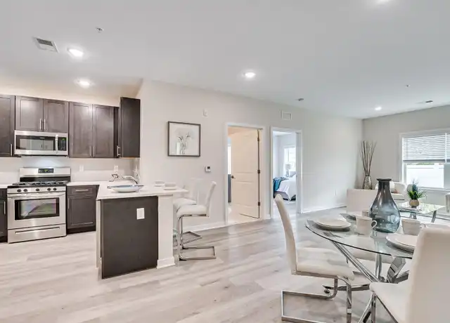 Property at 292 Central Ave Unit 204, Edison, NJ, 08817, 1 bed, 1 bath, [object Object]