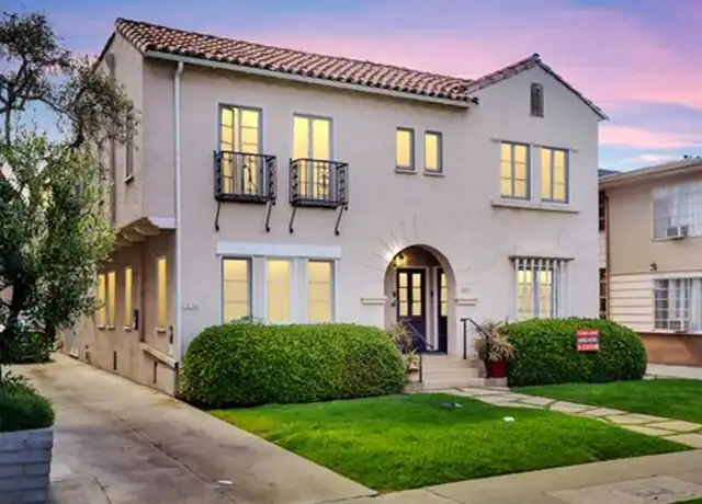 Property at 123 N Hamilton Dr, Beverly Hills, CA, 90211, 0 beds, 1 bath, [object Object]