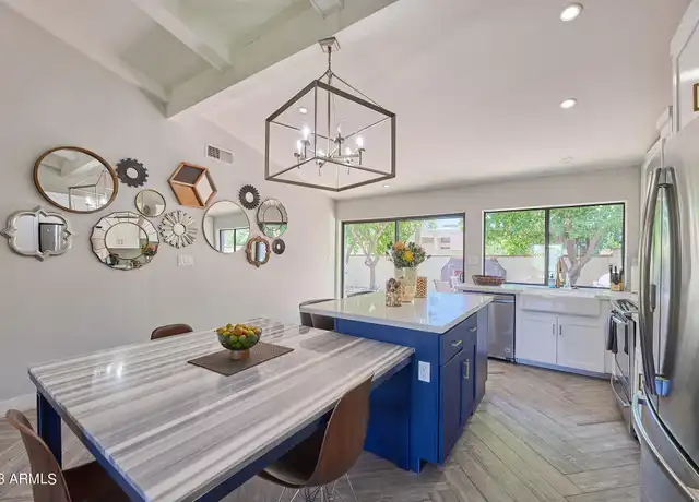 Property at 5750 N Scottsdale Rd, Paradise Valley, AZ, 85253, 2 beds, 2 baths, [object Object]