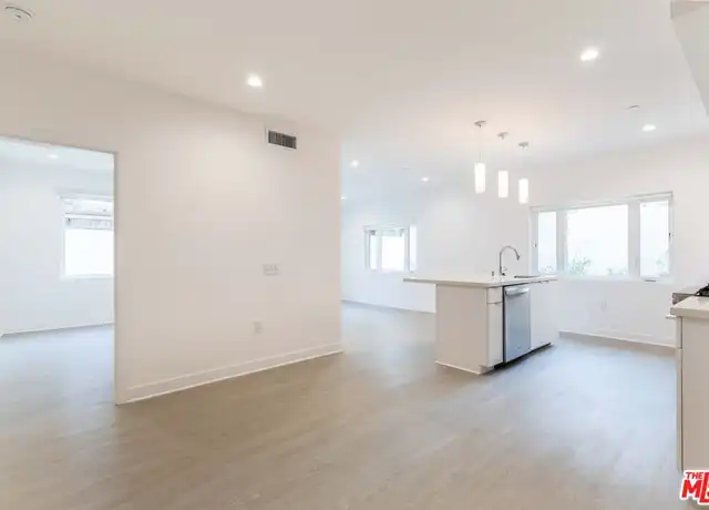 Property at 843 Wilcox Ave Unit 102, Los Angeles, CA, 90038, 3 beds, 3 baths, [object Object]