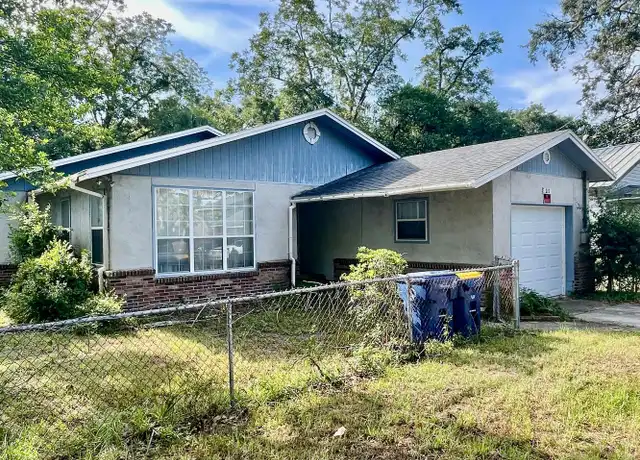 Property at 212 Division St, Fernandina Beach, FL, 32034, 2 beds, 2 baths, [object Object]