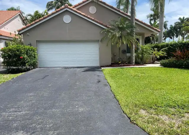 Property at 10101 NW 5th St Unit 10101, Plantation, FL, 33324, 3 beds, 2 baths, [object Object]