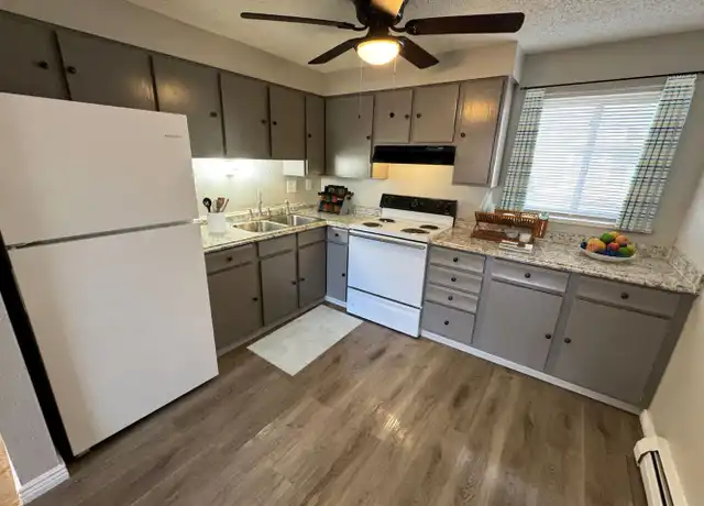 Property at 322 Bonnie Ct Unit 101, Colorado Springs, CO, 80916, 2 beds, 1 bath, [object Object]