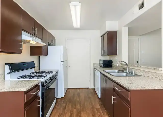 Property at Flamingo Chateau - 6570 W Flamingo Rd, Las Vegas, NV, 89103, 1-2 bed, 1-2 bath, [object Object]