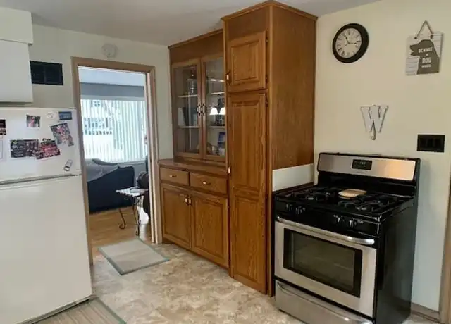 Property at 1190 9th St Unit 1, Green Bay, WI, 54304, 2 beds, 2 baths, [object Object]