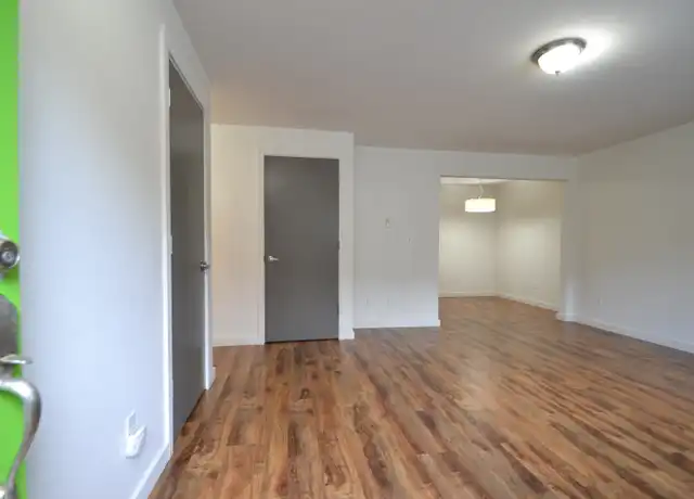 Property at 3017 NE 140th St Apt 1, Seattle, WA, 98125, 2 beds, 1 bath, [object Object]