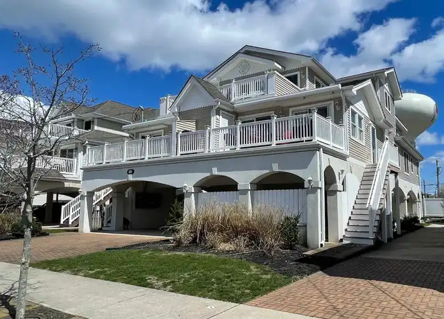 Property at 111 N Washington Ave #2, Margate City, NJ, 08402, 3 beds, 2 baths, [object Object]