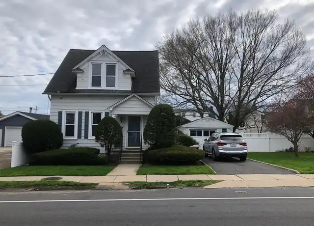 Property at 502 Lakeview Ave, Rockville Centre, NY, 11570, 3 beds, 1.5 baths, [object Object]