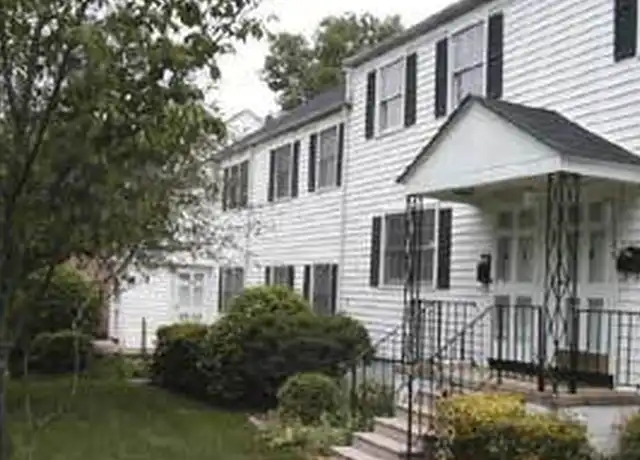 Property at 1092 Nichols Dr, Raleigh, NC, 27605, 2 beds, 1 bath, [object Object]