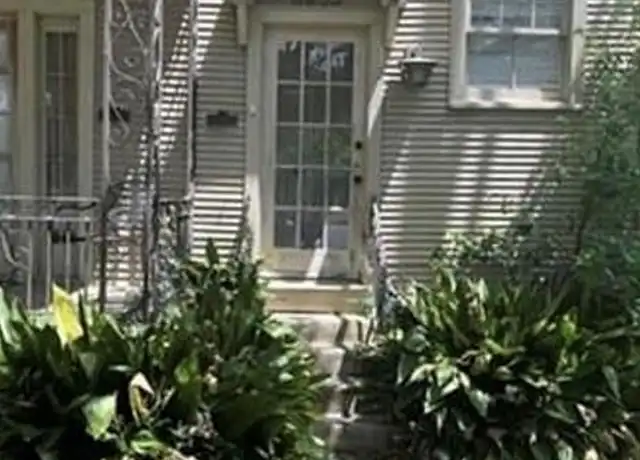 Property at 5833 S Claiborne Ave, New Orleans, LA, 70125, 2 beds, 1 bath, [object Object]