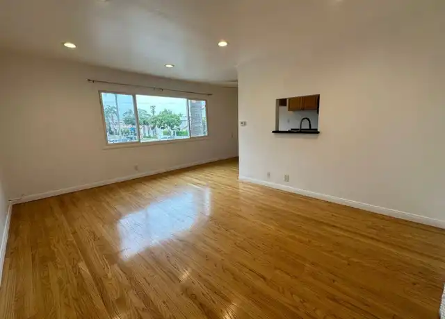 Property at 930 E 1st St #2, Long Beach, CA, 90802, 1 bed, 1 bath, [object Object]
