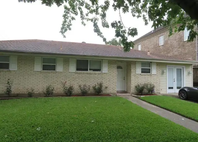 Property at 6521 Bellaire Dr, New Orleans, LA, 70124, 3 beds, 2 baths, [object Object]