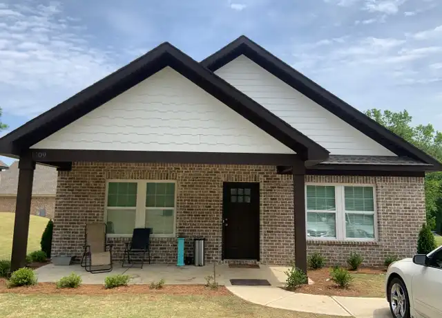 Property at 1409 Spring Dr, Opelika, AL, 36801, 3 beds, 2 baths, [object Object]