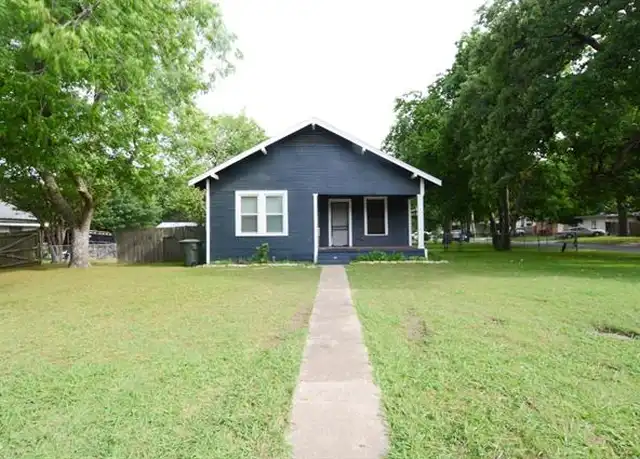 Property at 303 W Hester St, Sherman, TX, 75090, 2 beds, 1 bath, [object Object]