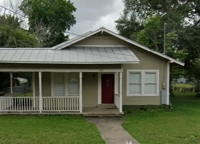 Property at 515 Elm St, Seguin, TX, 78155, 4 beds, 2 baths, [object Object]