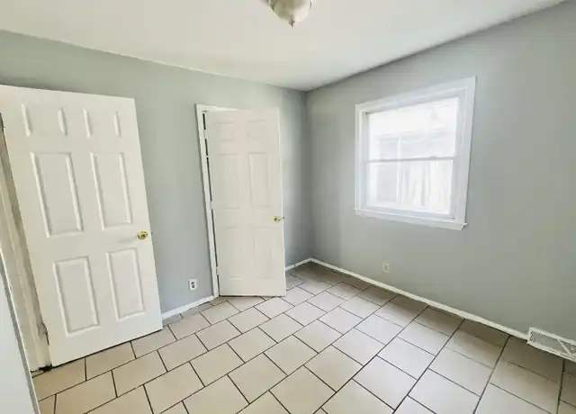 Property at 5039 N 28th St Unit 5039, Milwaukee, WI, 53209, 3 beds, 1 bath, [object Object]