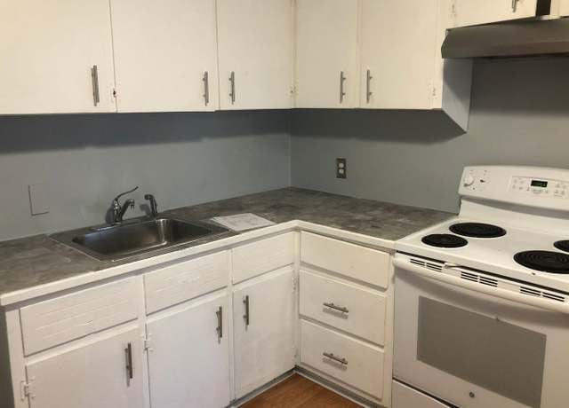 Photo of 152 3rd St Unit 1B, Leominster, MA 01453