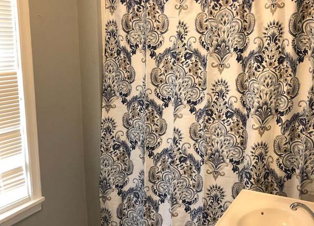 Photo of 152 3rd St Unit 1B, Leominster, MA 01453