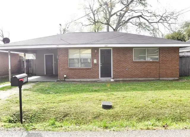 Property at 221 Grove St, Ponchatoula, LA, 70454, 2 beds, 1 bath, [object Object]