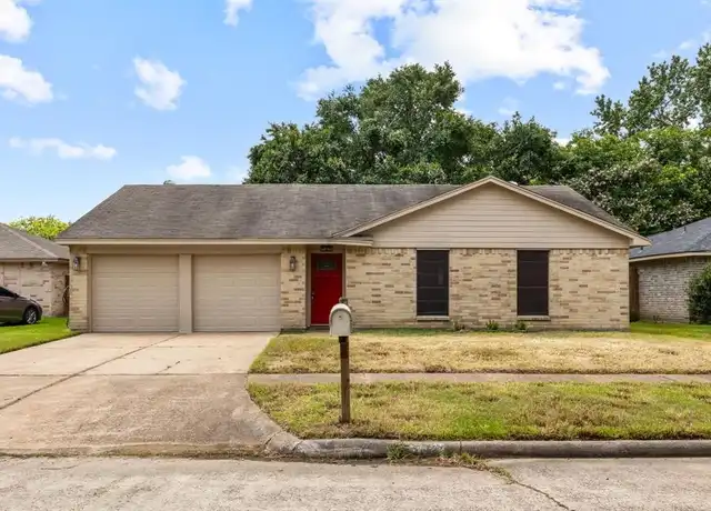 Property at 8122 Swan Meadow Ln, Humble, TX, 77338, 3 beds, 2 baths, [object Object]
